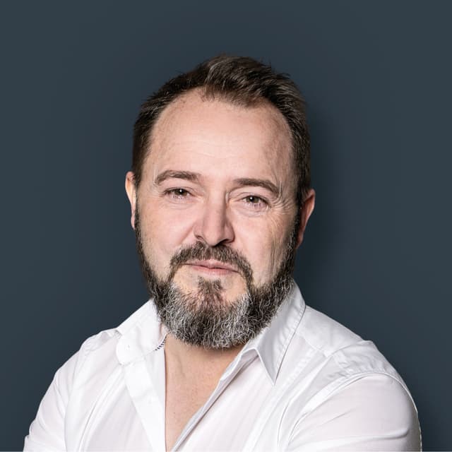 Daniel  Müller