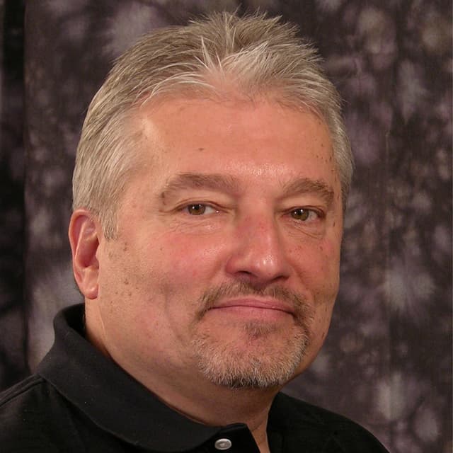 Russell Nieves